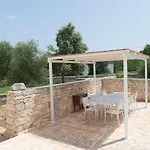 Trulli Petralux In Valle D'itria * Ostuni