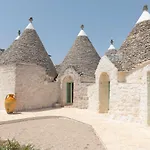 Trulli Petralux In Valle D'itria Villa Ostuni